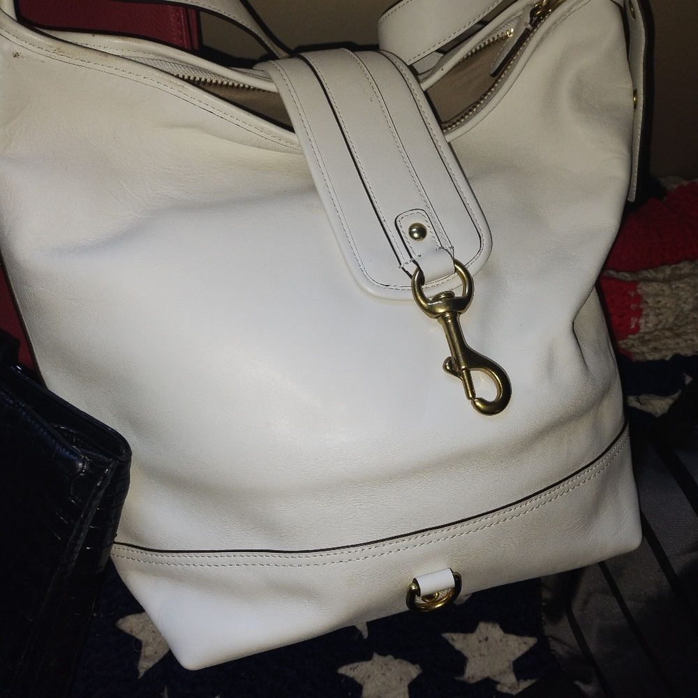 Purses Bags - Picture 3 of 7